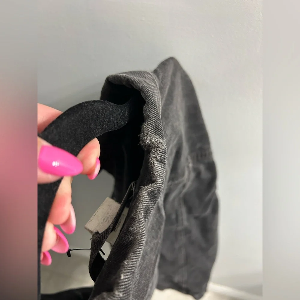 SOLD DO NOT BUY Levi’s washed black trucker jean jacket - Picture 8 of 8